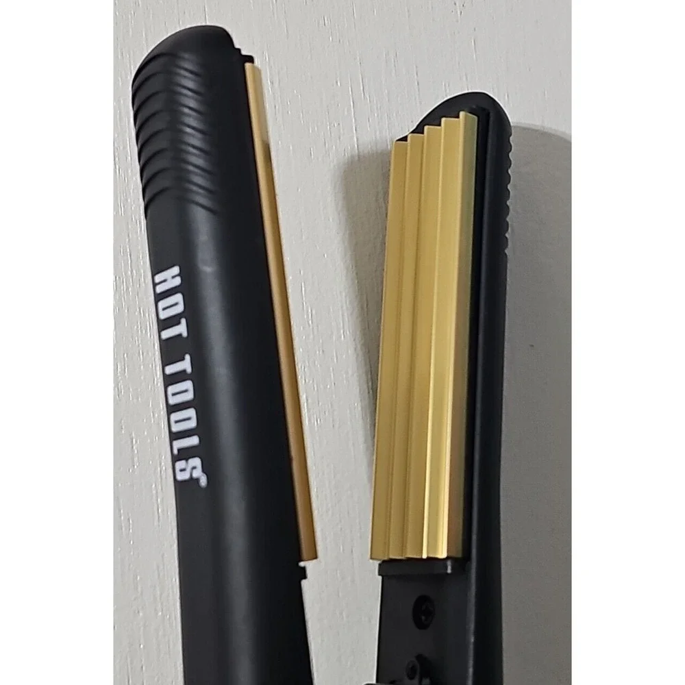 Hot Tools Pro Artist 24K Gold Crimping Iron ,For Light Textured Crimps 1174CR
